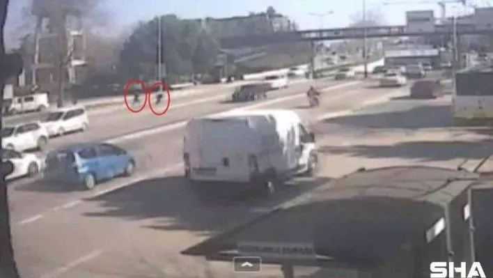 Bursa'da bir ihmal faciaya yol açıyordu...9 araç birbirine girdi, o anlar kamerada