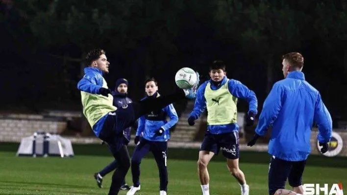 Fenerbahçe, Slavia Prag maçı hazırlıklarını devam ettirdi