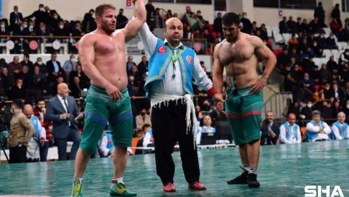 İsmail Balaban Şalvar Güreşi Dünya Şampiyonu oldu