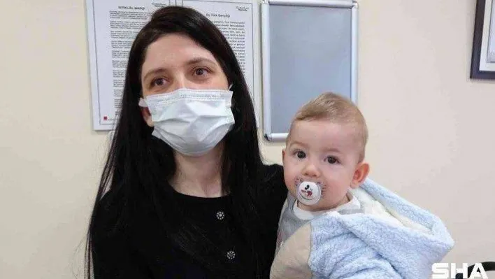 Kızı da kendisi gibi kalp hastası olan anne duygusal anlar yaşadı