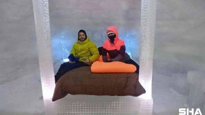 (ÖZEL) Uludağ'a gelenler buzdan evde konaklıyor