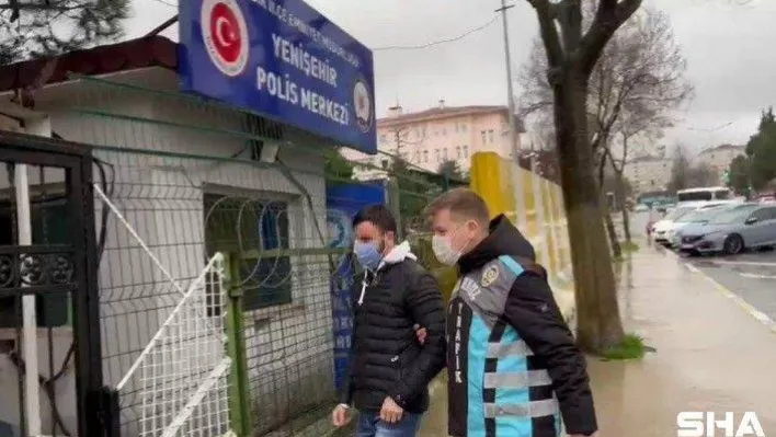 Pendik'te makas atarak trafiği tehlikeye sokan şüpheliye 2 bin 678 TL ceza