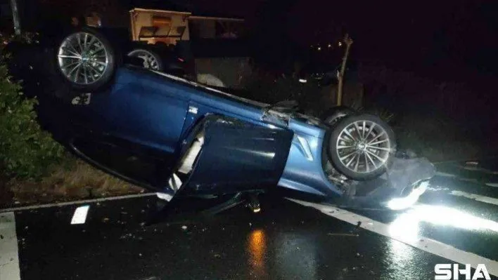 Sarıyer'de lüks otomobil takla attı, sürücü aracın bırakıp kaçtı