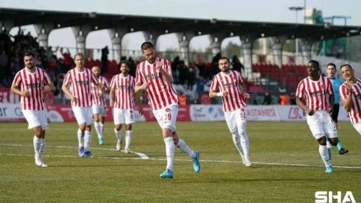 Spor Toto 1. Lig: Ümraniyespor: 2 - Adanaspor: 1