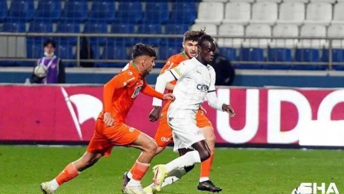 Spor Toto Süper Lig: Kasımpaşa: 0 - Aytemiz Alanyaspor: 1 (İlk yarı)