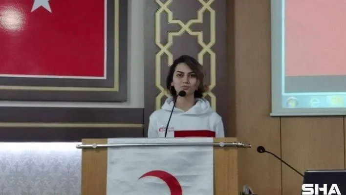 Tıp fakültesi öğrencisi hem kendine, hem de yaşlı kadına hayat oldu