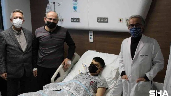 &quotYüzlerce insan organ nakli ile yeniden hayata tutundu&quot