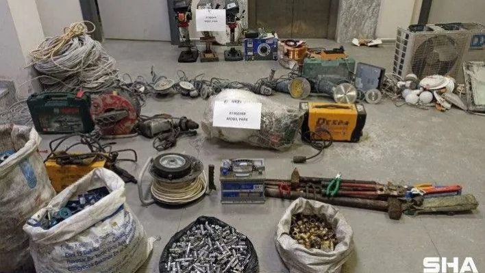 Ataşehir'de 740 bin TL değerinde hırdavat ve iş makinesi malzemeleri çalan hırsızlar yakalandı