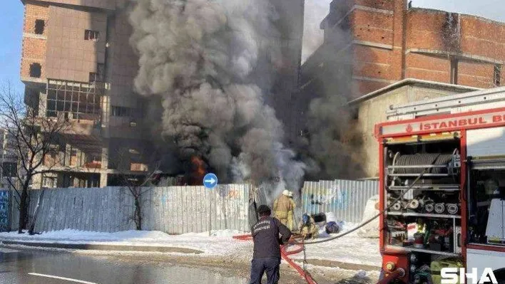 Ataşehir'de işçilerin kaldığı konteyner baraka alev alev yandı