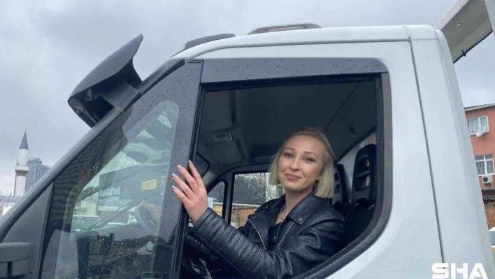 Ataşehir'in kadın, çekici operatörünü görenler şaşkınlığını gizlemiyor