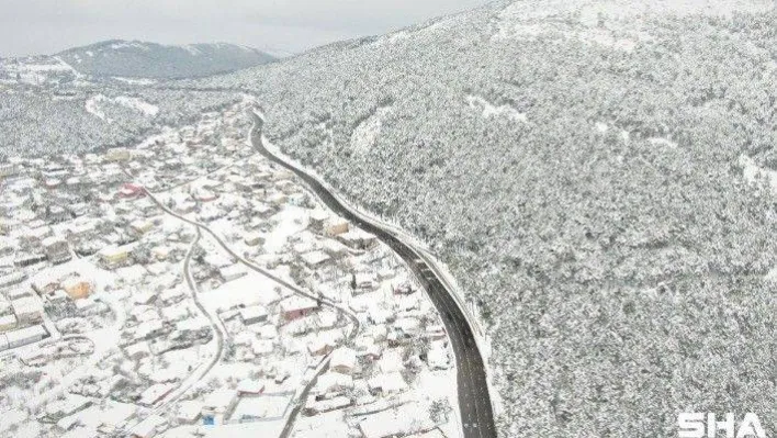 Aybar kar fırtınasının ardından Aydos Tepesi'nde masalsı görüntüler