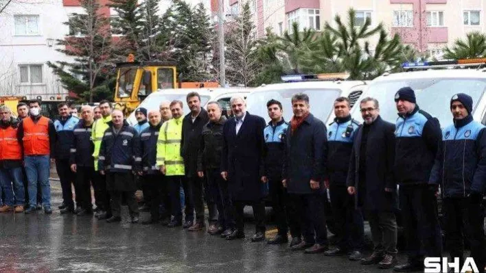 Bağcılar Belediyesi Karla Mücadele Timi sahada