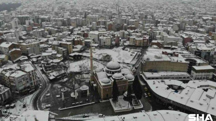 Balıkesir'in kar güzelliği havadan görüntülendi