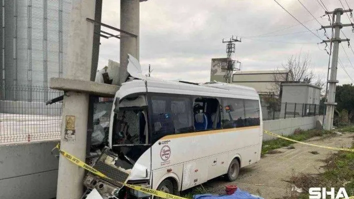 Bandırma'da servis otobüsü yoldan çıktı: 1 ölü