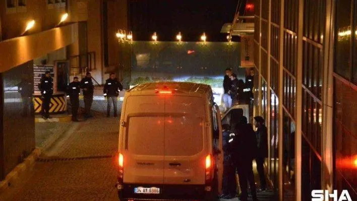 Beşiktaş Ortaköy'de otelin 7'inci katından düşen kadın ağır yaralandı