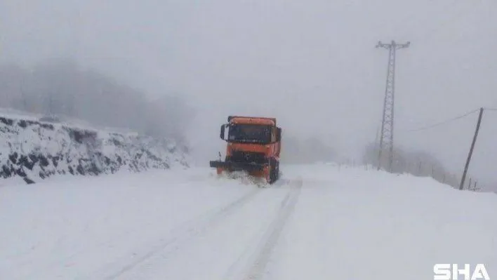 Bursa'da İstanbul istikametine kamyon ve tırların geçişine izin verilmiyor
