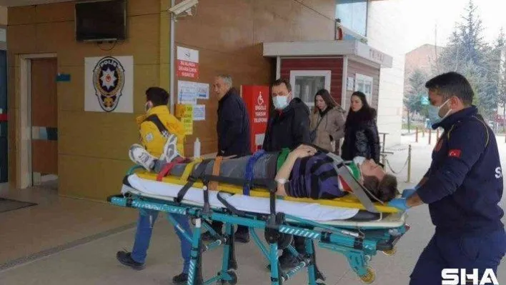 Bursa'da tadilat yaparken merdiven boşluğuna düşerek yaralandı