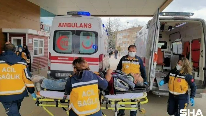 Bursa'da üçüncü kattan düşen işçi ağır yaralandı