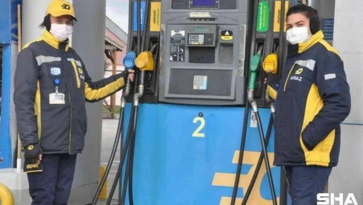 Erkek işi algısını yıktılar, akaryakıt istasyonuna kadın eli değdi