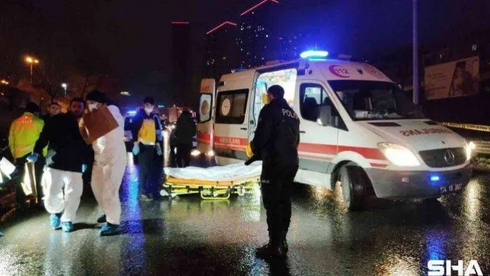 Esenyurt'ta köprüden atlayan erkek şahıs hayatını kaybetti