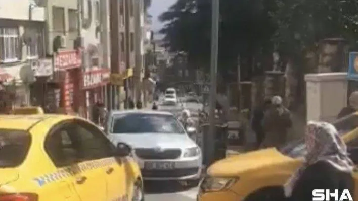 İstanbul'da yaşlı kadın taksiye binebilmek için yalvardı