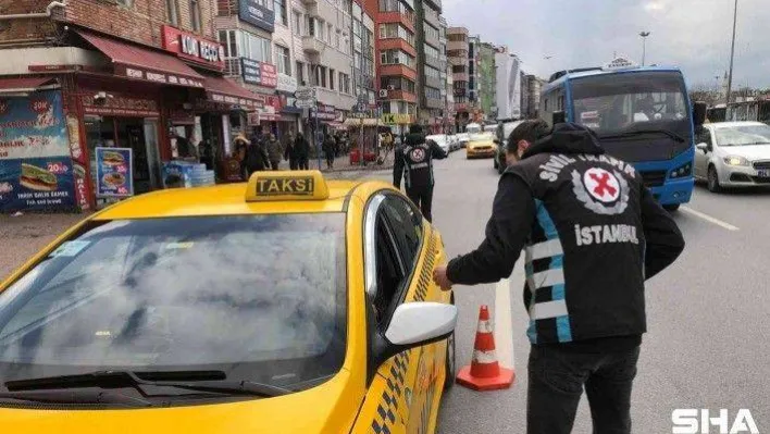 Kadıköy'de emniyet kemeri takmayan taksicilere bin 568 TL ceza