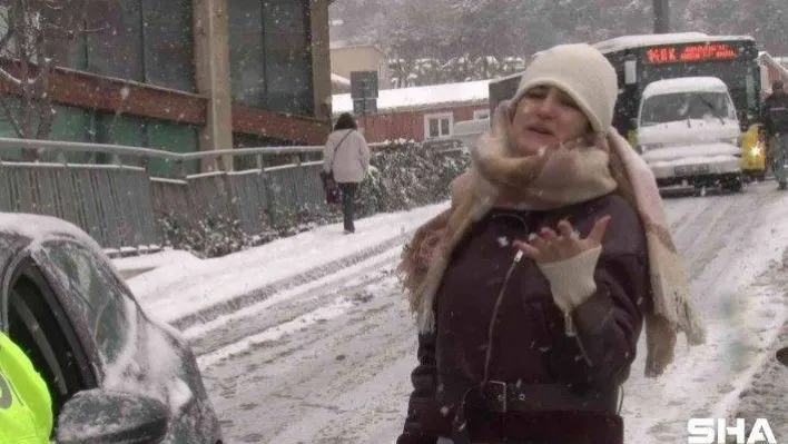 Kış lastiği olmadığı için mahsur kalan kadın sürücüden gazetecilere tepki: 'Beni çekemezsiniz'