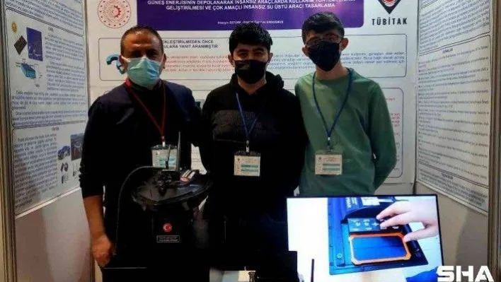 Liseli öğrenciler suyun üstünde ve altında aynı anda arama yapan cihaz geliştirdi