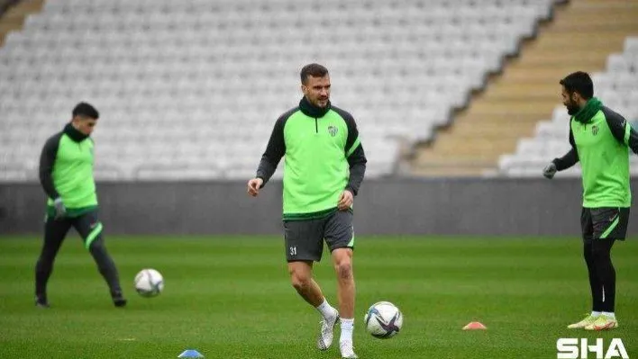 Luka Capan: &quotBursaspor kesinlikle ligde kalacak"