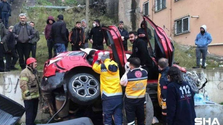 Maltepe'de feci kaza: 25 metreden çocuk parkına uçtu