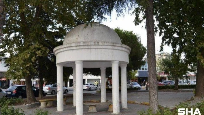 Maltepe'de otopark alanında kalan Bakireler Tapınağı görenleri şaşkına çeviriyor