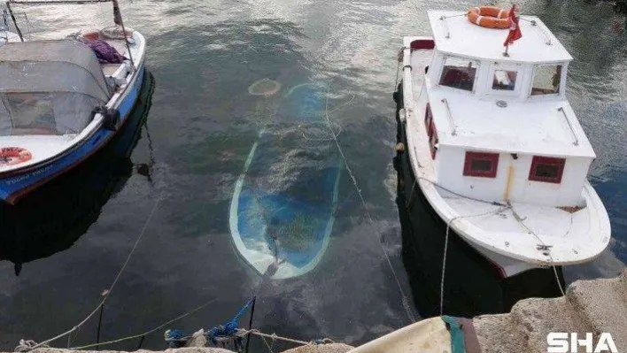 Marmara'da deniz ulaşımına poyraz engeli: Bir kayık battı