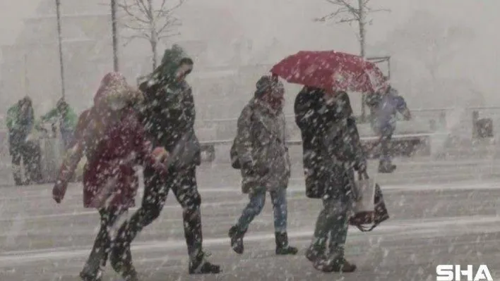 Meteoroloji uzmanından İstanbul'da hafta sonu için şiddetli kar uyarısı