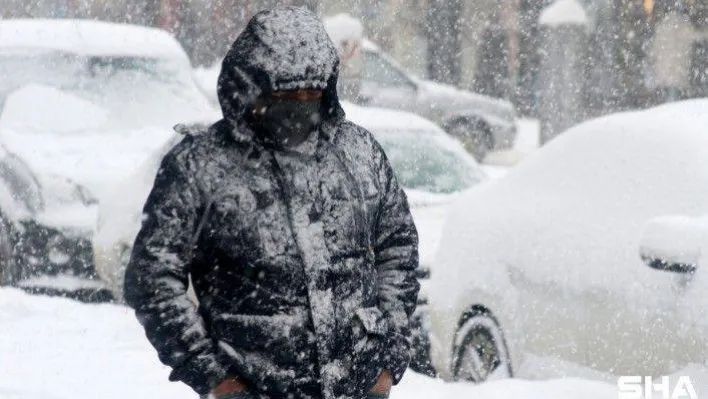 Meteoroloji'den İstanbul'a kuvvetli kar uyarısı