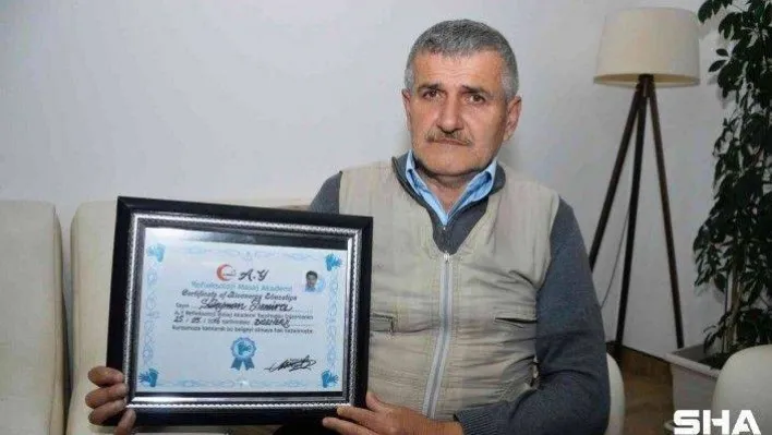 'Mıknatıs Adam' bu kez biyoenerjiyle hastaları tedavi ettiğini iddia etti