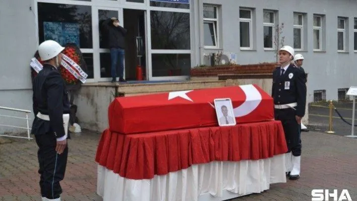 Polis memuruna hüzünlü veda