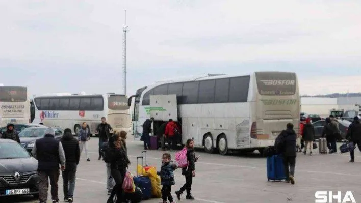 Rus saldırısından kaçan Ukraynalı vatandaşların Türkiye'ye tahliyesi devam ediyor