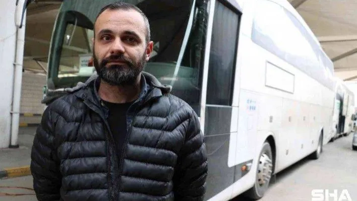 Türk vatandaşlarının tahliyesi için Ukrayna'ya giden onlarca otobüs dönüş yolunda