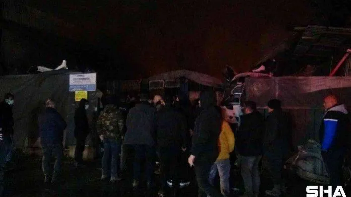 Yedek parça dükkanında çıkıp 6 iş yerine sıçrayan yangında bir kişi dumandan etkilendi