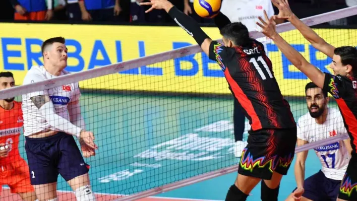 2023 Dünya Voleybol Kulüpler Şampiyonası: Sir Susa VIM Perugia: 3 - Halkbank: 0