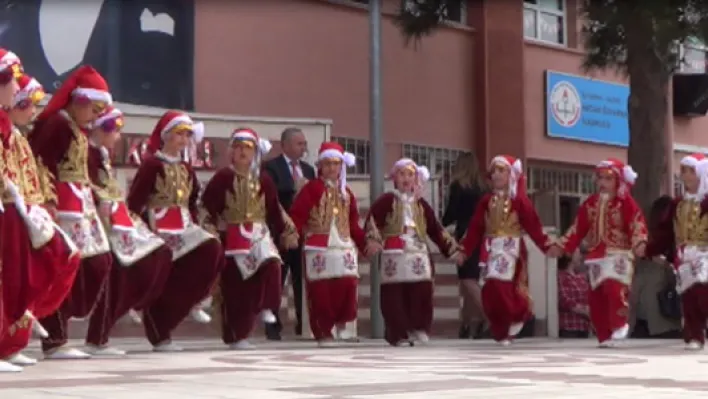 23 Nisan Hasan Özvarnalı'da Kutlandı (Video Haber)