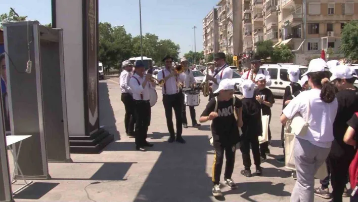 3'üncüsü gerçekleştirilen Kartal Kitap Fuarı kapılarını açtı