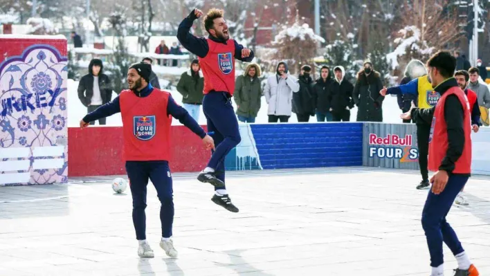 4'e 4 futbol turnuvası: Red Bull Four 2 Score başlıyor