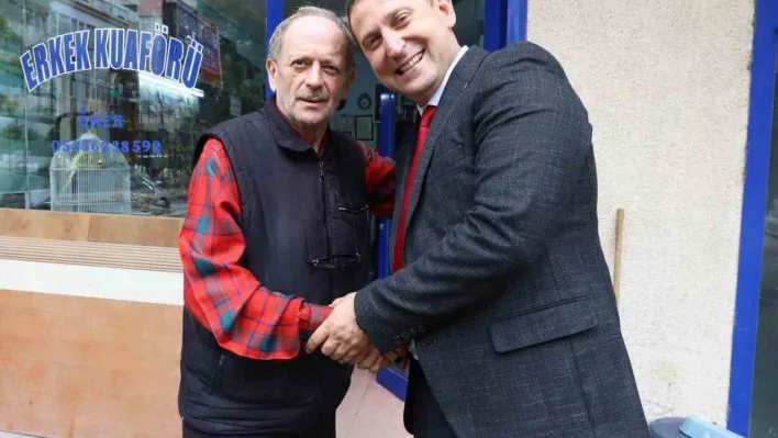 55 yıldır berberlik yapıyor