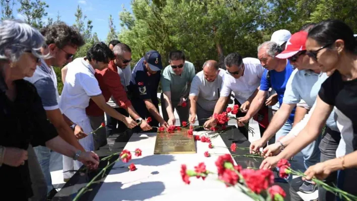 57. Alay Komutanı Yarbay Hüseyin Avni Bey mezarı başında anıldı