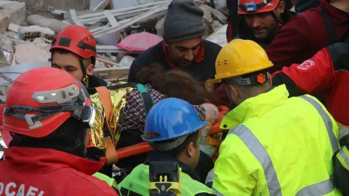 63 yaşındaki Hafsa teyzenin ilk isteği 'su' oldu, ardından çocukları ile görüntülü görüştürüldü