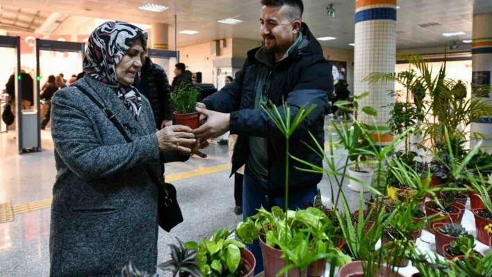 ABB 'Çiçeğim Takas' uygulamasına yeniden başladı