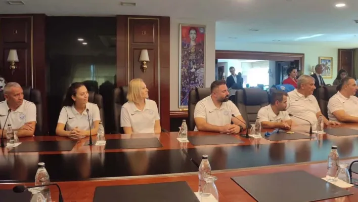 ABB Başkanı Yavaş: 'Sporcularımız dünya rekorları kırmaya devam edecek'