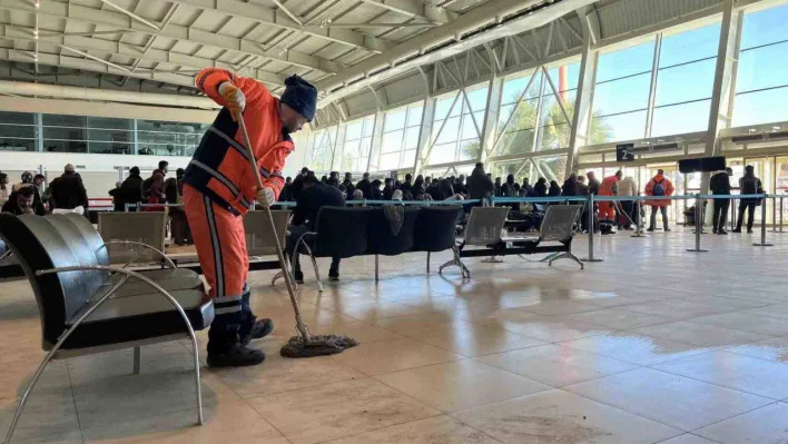 Adıyaman Havalimanı'nın temizliğini Bağcılar Belediyesi üstlendi