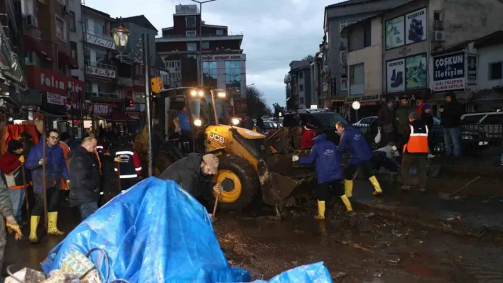 AFAD, Zonguldak'ta arama kurtarma çalışmalarına devam ediyor